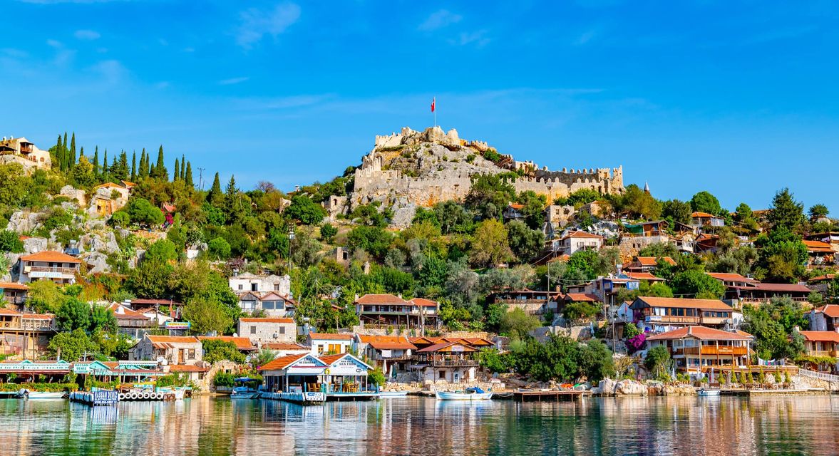 Antalya'da Tarihin İzleri: Kekova Akdeniz'in Berrak Sularında