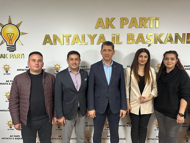 AK Parti Serik İlçe Başkanlığı, Medya ve Tanıtım Faaliyetlerini Güçlendirme Toplantısı Düzenledi
