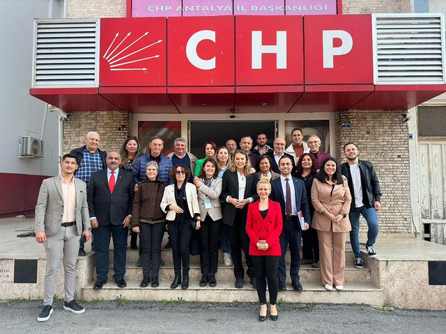 CHP Antalya İl Örgütü, Sandık Güvenliği İçin Eğitimler Düzenliyor