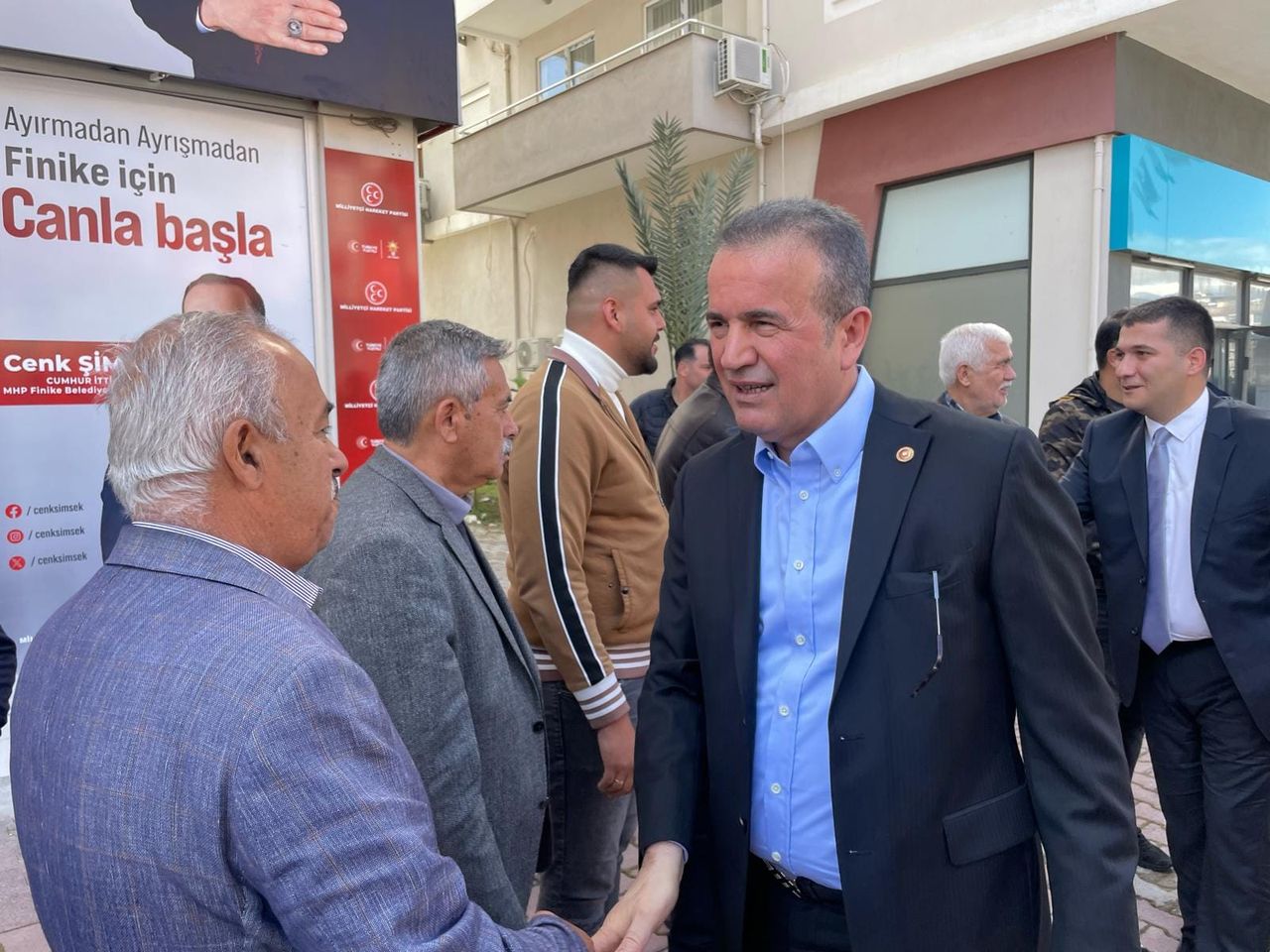 MHP Milletvekili Antalya'da Finike Belediye Başkan Adayı Cenk Şimşek'in Seçim İletişim Merkezi'ni Ziyaret Etti