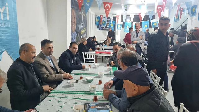 İyi Parti Elmalı Belediye Başkan Adayı Mehmet Çetin'e İl Başkanı ve Yöneticilerinden Destek