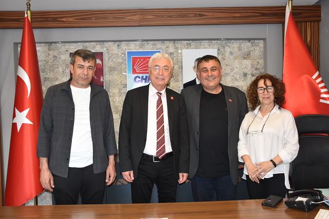 Aksu Belediye Başkanı İsa Yıldırım CHP Antalya İl Başkanlığı'na nezaket ziyaretinde bulundu.