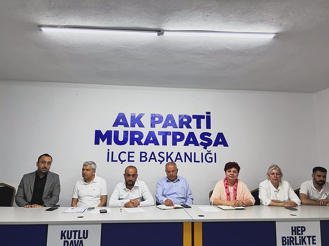 Muratpaşa'da AK Parti İlçe Teşkilatı Toplantısı Gerçekleştirildi